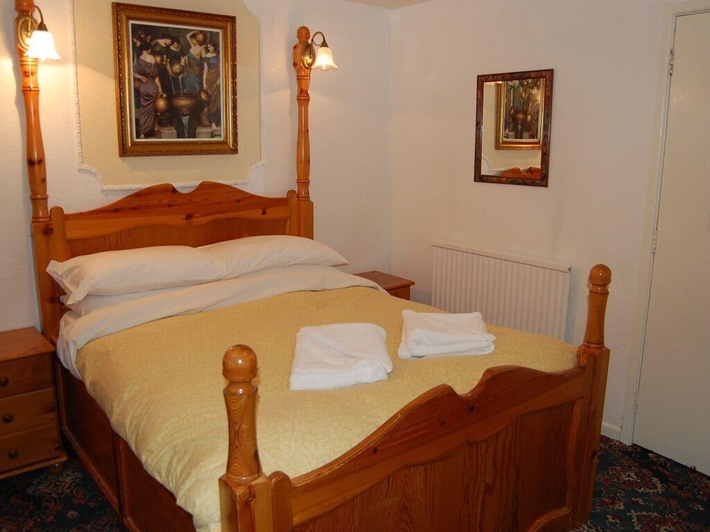 Britannia Inn Лланголлен Экстерьер фото