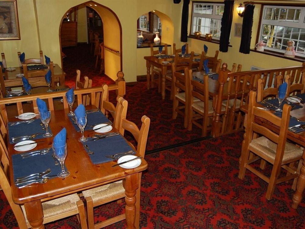 Britannia Inn Лланголлен Экстерьер фото