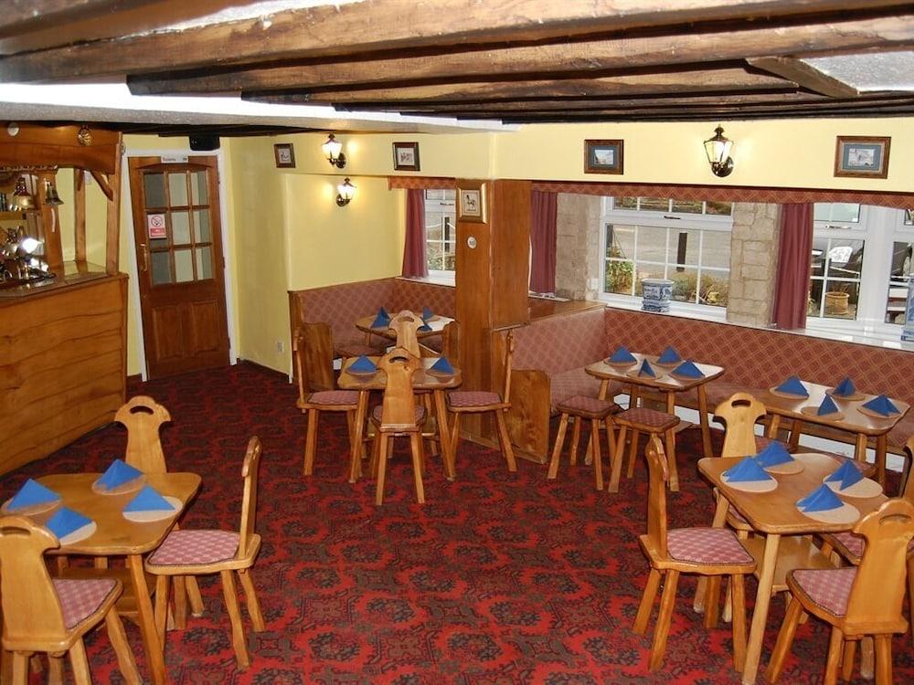 Britannia Inn Лланголлен Экстерьер фото