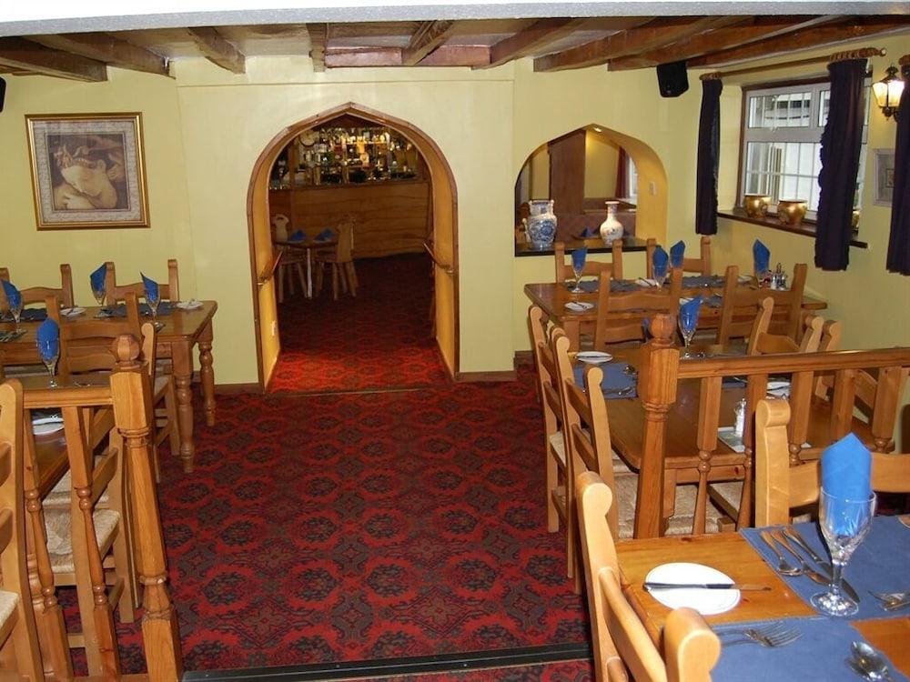 Britannia Inn Лланголлен Экстерьер фото